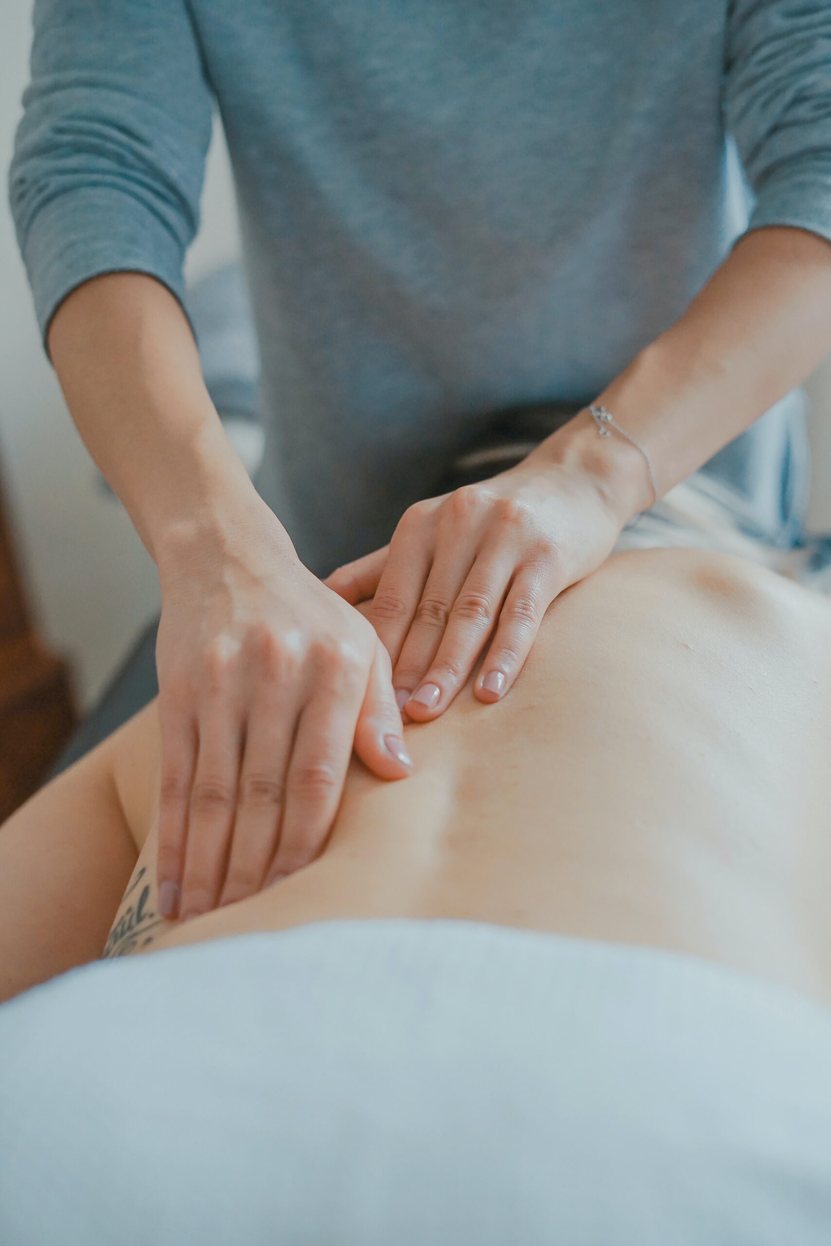 8 Ways to Know If Your Deep Tissue Massage Is Safe